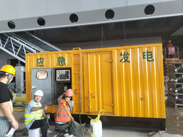 漠河怎样判断空气滤清器是否需要更换？