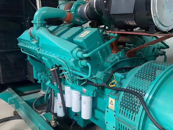 漠河更换100kW柴油发电机组机油时，需要注意哪些事项？