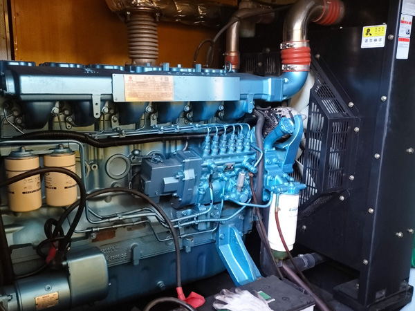 漠河磷酸铁锂蓄电池的使用寿命与哪些因素有关？