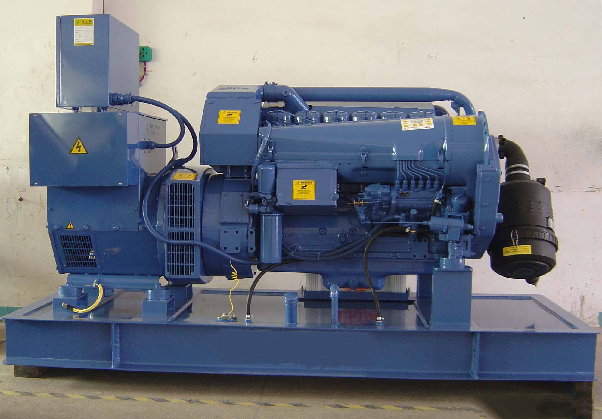 漠河汽油发电机组冬季启动前，电瓶需要做哪些检查和维护？